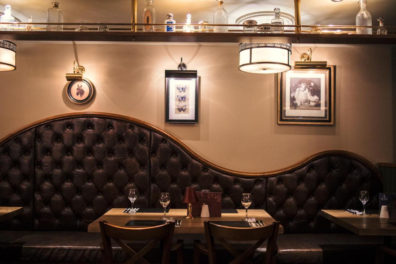 Busby Hotel Clarkston Екстер'єр фото